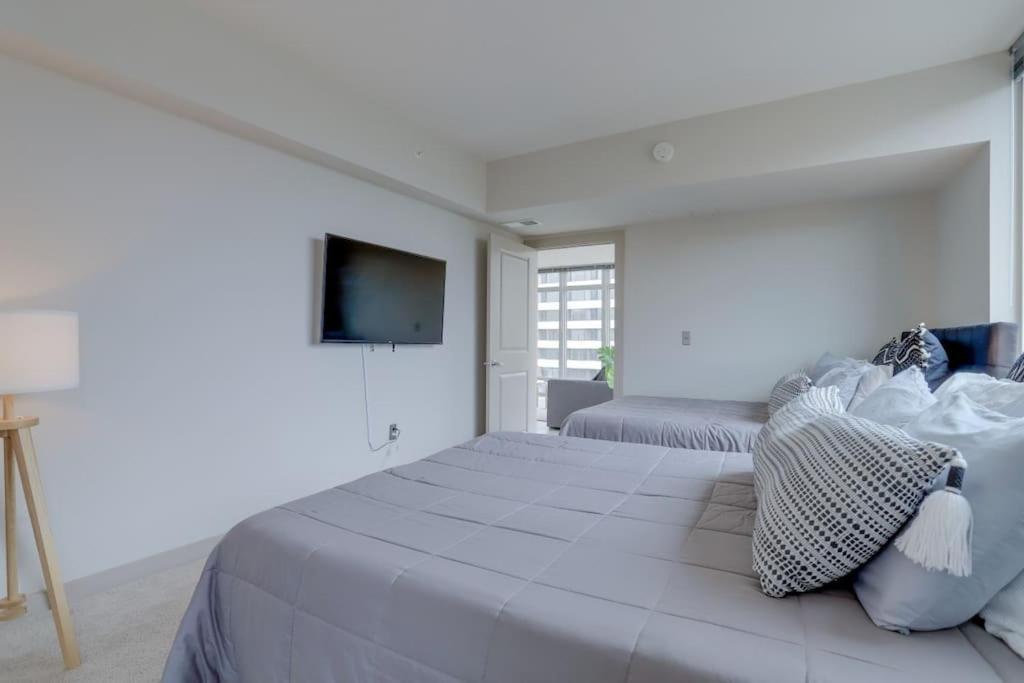 Wonderful 2Br Apartment At Crystal City Arlington Exteriör bild