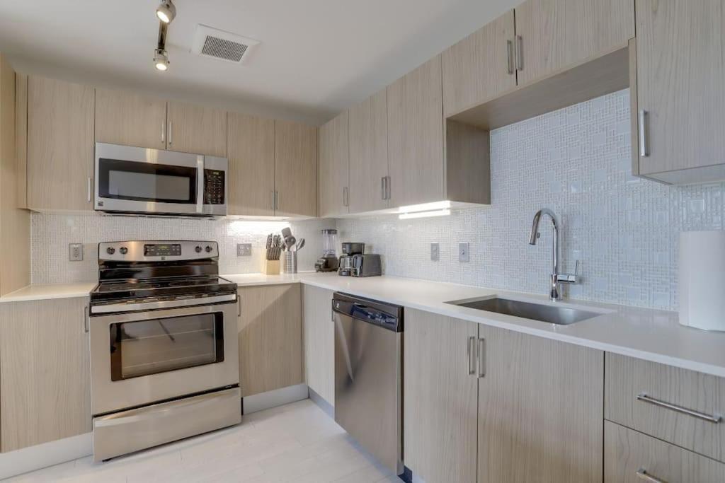 Wonderful 2Br Apartment At Crystal City Arlington Exteriör bild