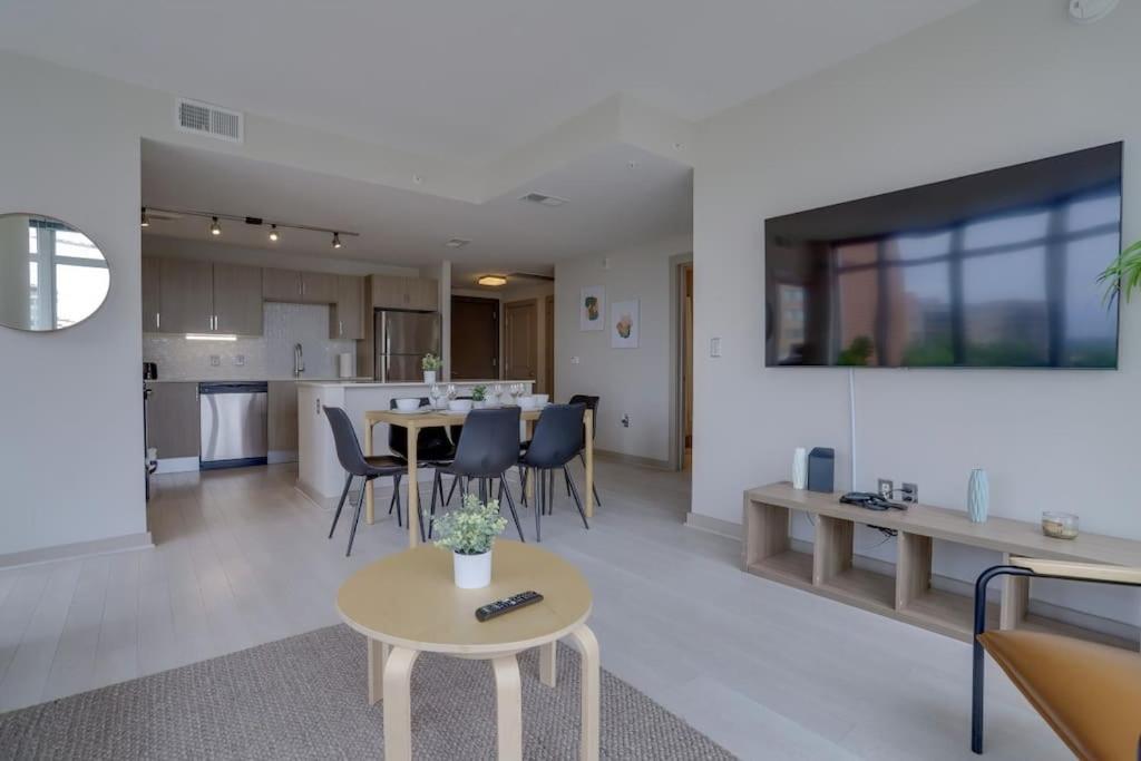 Wonderful 2Br Apartment At Crystal City Arlington Exteriör bild